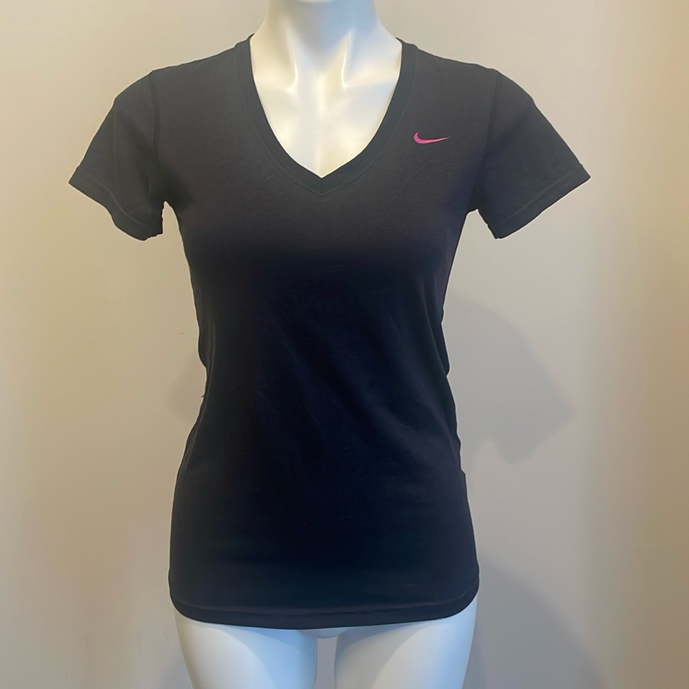 Nike Dri-Fit Women's / V neck T/ Black Pink Size XS